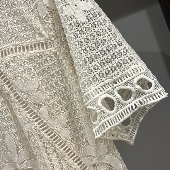 Lace top - Picture 3 of 4